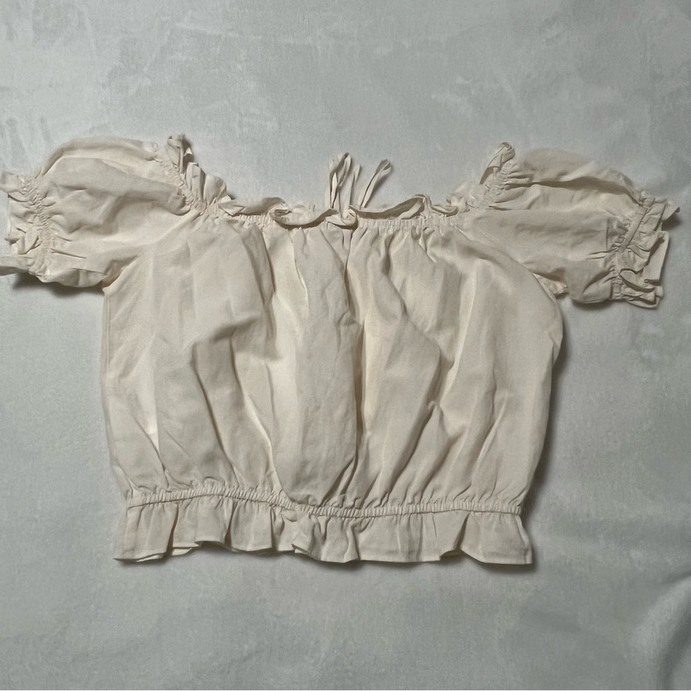 Cream H&M Ruffled Cropped Top - Picture 2 of 3